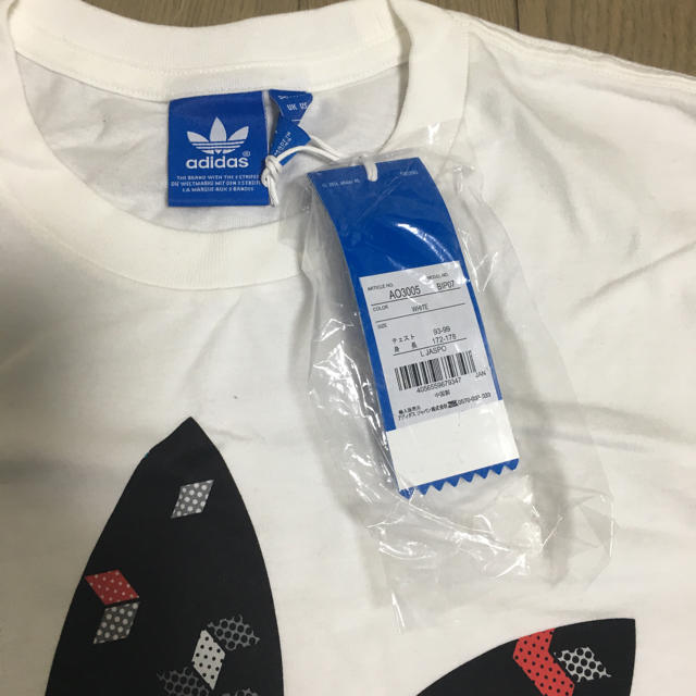 adidas(アディダス)のアディダスティーシャツ メンズのトップス(Tシャツ/カットソー(半袖/袖なし))の商品写真