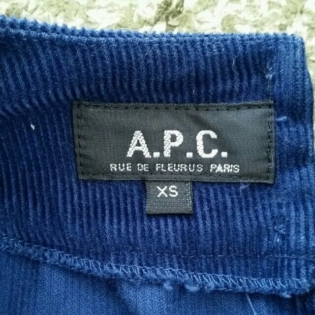 A.P.C(アーペーセー)のまるこさま専用 25日まで レディースのワンピース(ひざ丈ワンピース)の商品写真