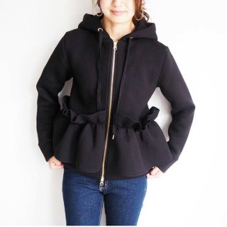 新品♡マイクローゼット ボンディングフリルパーカー 17aw(パーカー)