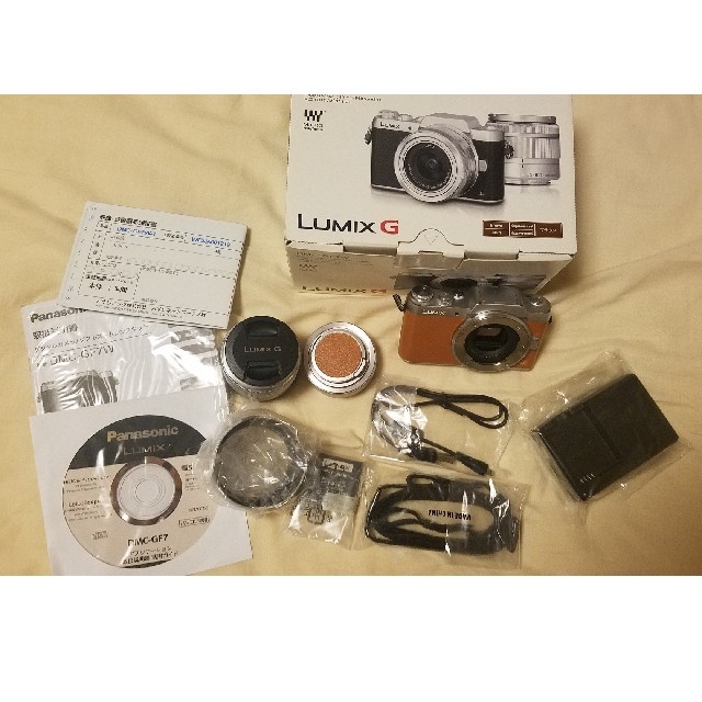 LUMIX GF7　Panasonic