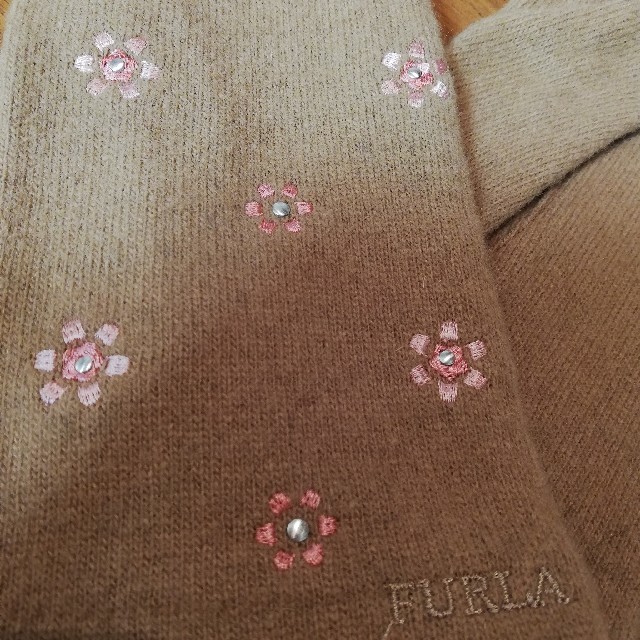 Furla(フルラ)の【しおぴぴ様 お取り置き】FURLA フルラ 手袋 花柄 ピンク レディースのファッション小物(手袋)の商品写真