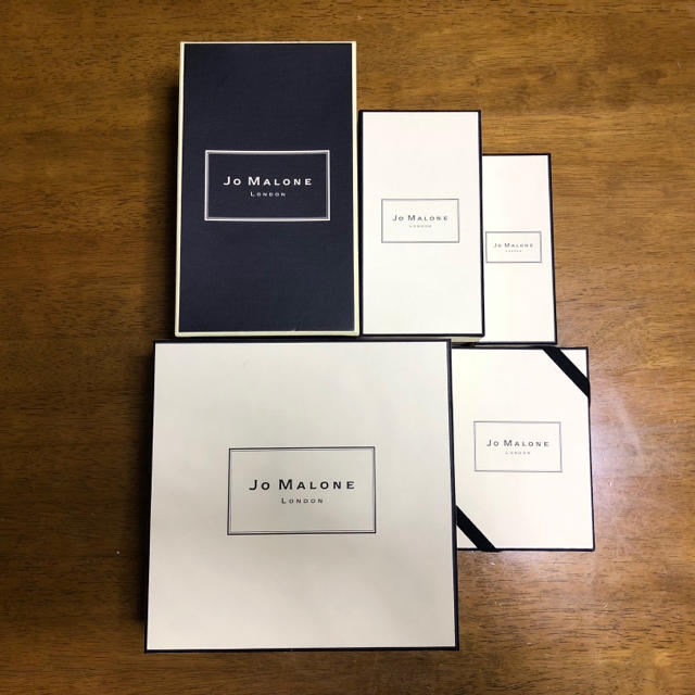 Jo Malone(ジョーマローン)のJO MALONE ジョーマローン  箱 空き箱 レディースのバッグ(ショップ袋)の商品写真