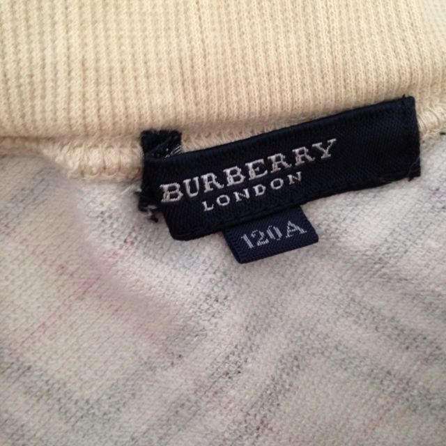 BURBERRY(バーバリー)のバーバリー120AUSED キッズ/ベビー/マタニティのキッズ服女の子用(90cm~)(その他)の商品写真