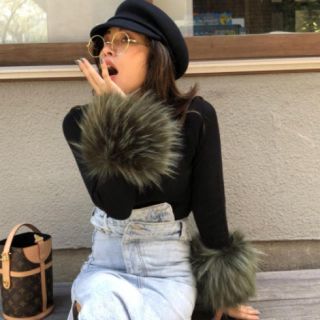 ザラ(ZARA)のバースデーバッシュスリーブファーニット(ニット/セーター)