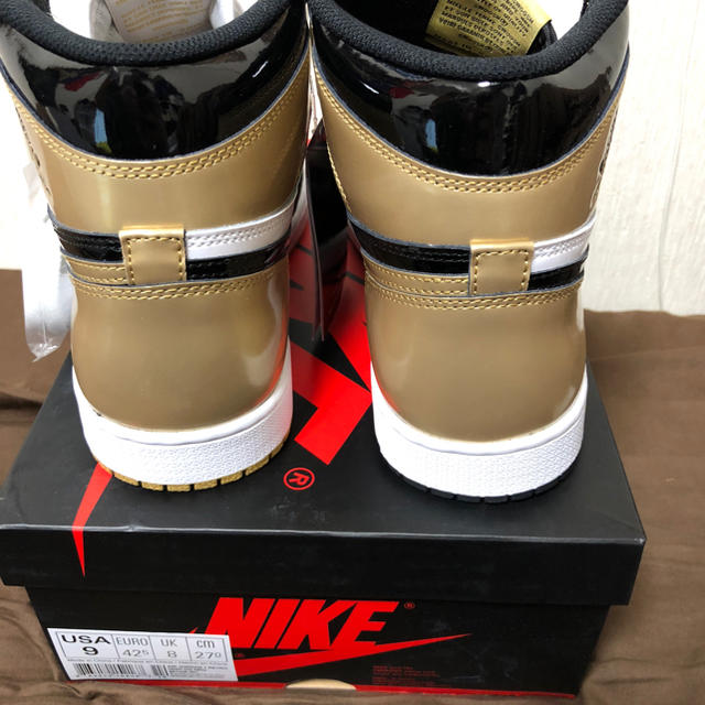 NIKE(ナイキ)のAIR JORDAN 1 GOLD TOP3 27cm 左右非対称モデル 黒タグ メンズの靴/シューズ(スニーカー)の商品写真