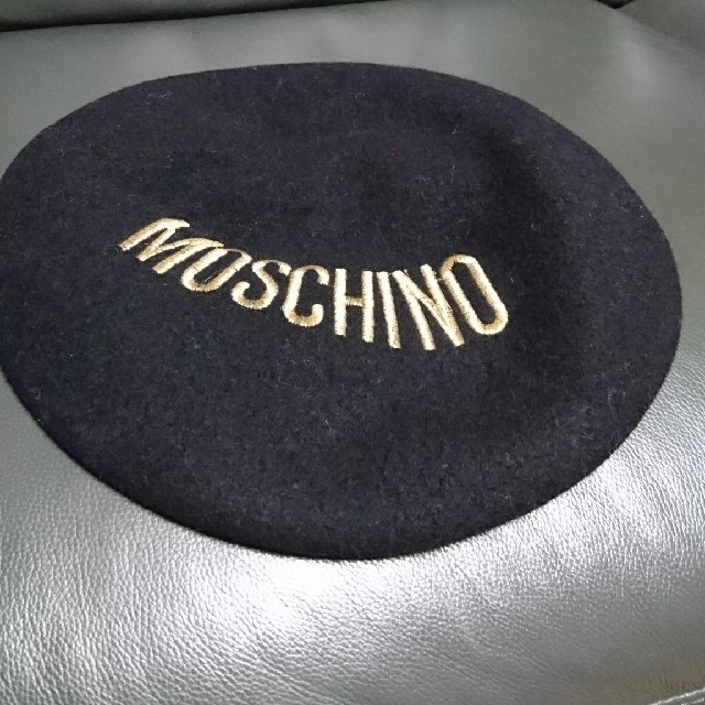 MOSCHINO(モスキーノ)の《りな様専用》MOSCHINO ベレー 帽レディース レディースの帽子(ハンチング/ベレー帽)の商品写真