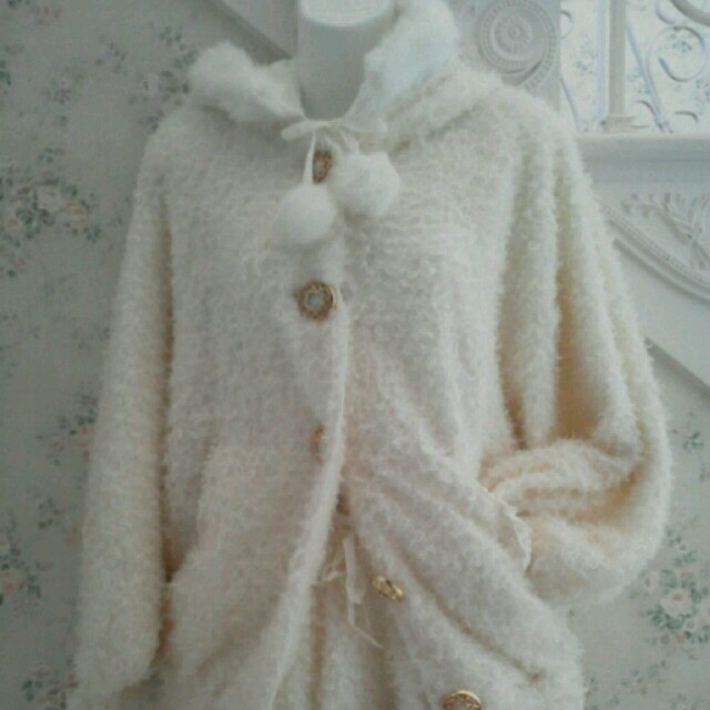 LIZ LISA(リズリサ)のLIZLISA🎀ゆきんこアウター レディースのジャケット/アウター(毛皮/ファーコート)の商品写真
