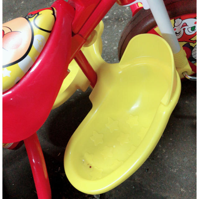 アンパンマン 三輪車 デラックス DX キッズ/ベビー/マタニティの外出/移動用品(三輪車)の商品写真