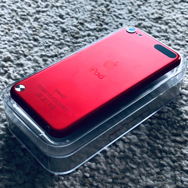 iPod touch(アイポッドタッチ)の【超美品・無傷】iPod touch 32GB RED MD749J/A スマホ/家電/カメラのオーディオ機器(ポータブルプレーヤー)の商品写真