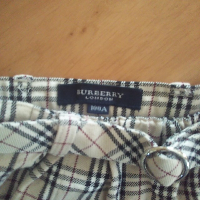 BURBERRY(バーバリー)のBURBERRYのスカート キッズ/ベビー/マタニティのキッズ服女の子用(90cm~)(スカート)の商品写真