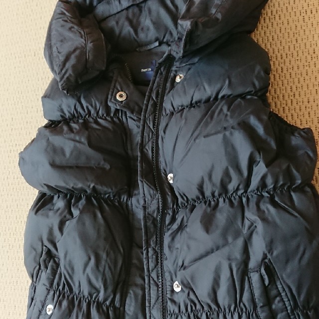 GAP Kids(ギャップキッズ)の150cm  ベスト キッズ/ベビー/マタニティのキッズ服女の子用(90cm~)(ジャケット/上着)の商品写真