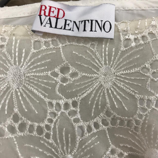 RED VALENTINO(レッドヴァレンティノ)のRED VALENTINO レーススカート レディースのスカート(ミニスカート)の商品写真