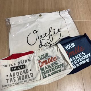 ブリーズ(BREEZE)の★専用★ポーチ3点のみ★(ノベルティグッズ)