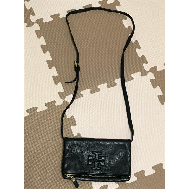 Tory Burch(トリーバーチ)の美品 トリーバーチ ショルダーバッグ 黒色 レディースのバッグ(ショルダーバッグ)の商品写真