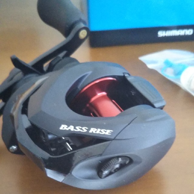 Shimano 大人気リール Shimano18バスライズの通販 By キョドゥランイ S Shop シマノならラクマ Shimano 大人気リール Shimano18バスライズの通販 By キョドゥランイ S Shop シマノならラクマ