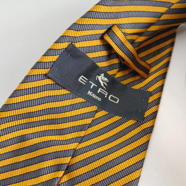 ETRO(エトロ)のETRO エトロ ネクタイ 美品 グレー イエロー ストライプ メンズのファッション小物(ネクタイ)の商品写真