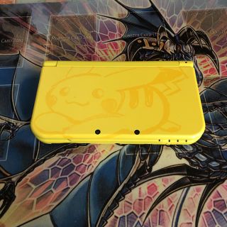 ニンテンドー3DS(ニンテンドー3DS)のNewニンテンドー3DSLL ピカチュウ【イエロー】(携帯用ゲーム機本体)