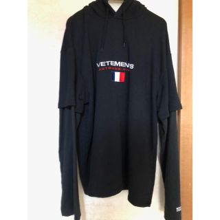 バレンシアガ(Balenciaga)のVetements×tommy レイヤードプルオーバーパーカー xs(パーカー)