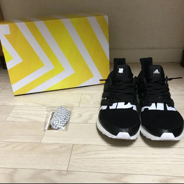 UNDEFEATED(アンディフィーテッド)のultra boost undefeated 27cm メンズの靴/シューズ(スニーカー)の商品写真