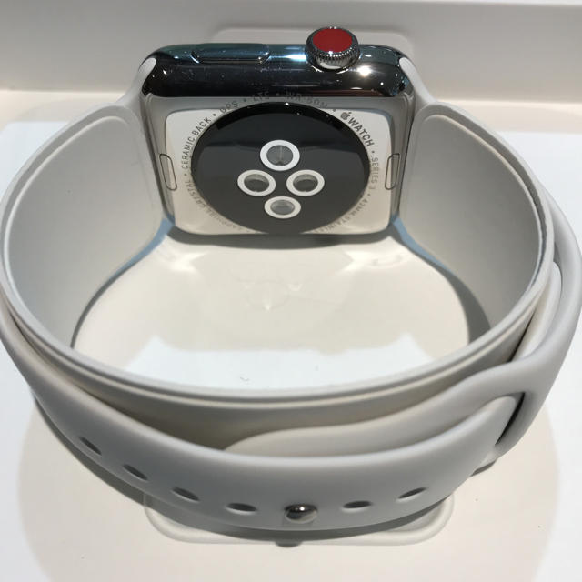 Apple Watch(アップルウォッチ)のApple Watch series3 42mm セルラー ステンレスモデル メンズの時計(腕時計(デジタル))の商品写真