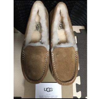 アグ(UGG)の【新品】UGG アンスレー モカシン（チェスナット:約24〜25㎝）(スリッポン/モカシン)