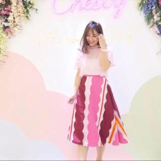 チェスティ(Chesty)のChesty名古屋限定色♡♡ピンクミモレ丈スカート♡♡(ひざ丈スカート)