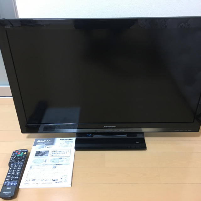 Panasonic(パナソニック)のPanasonic(パナソニック)VIERA32型テレビ スマホ/家電/カメラのテレビ/映像機器(テレビ)の商品写真