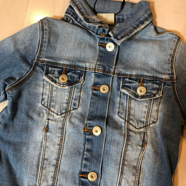 ZARA(ザラ)の新品 ZARA Gジャン 110 キッズ/ベビー/マタニティのキッズ服女の子用(90cm~)(ジャケット/上着)の商品写真