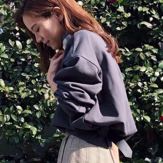 アメリヴィンテージ(Ameri VINTAGE)の☆新品タグ付き AMERI BACK BELT SWEAT TOP スミクロ(トレーナー/スウェット)