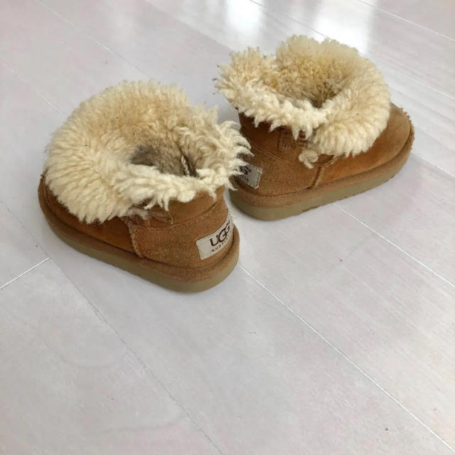 UGG(アグ)のUGG ムートンブーツ  15.5cm キッズ/ベビー/マタニティのキッズ靴/シューズ(15cm~)(ブーツ)の商品写真