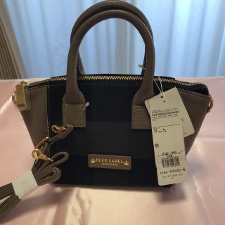 バーバリーブルーレーベル(BURBERRY BLUE LABEL)の♡新品タグ付き クレストブリッジ  ショルダー付きバッグ(トートバッグ)