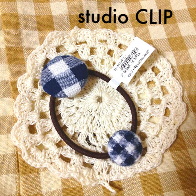 STUDIO CLIP(スタディオクリップ)の＊新品タグ付き＊チェッククルミポニー＊ レディースのヘアアクセサリー(ヘアゴム/シュシュ)の商品写真