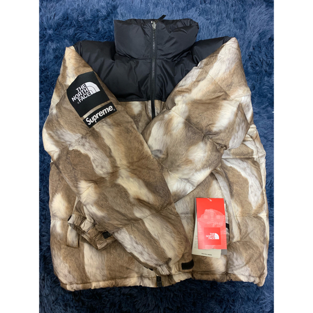 Supreme(シュプリーム)のsupreme the north face fur print nuptse メンズのジャケット/アウター(ダウンジャケット)の商品写真