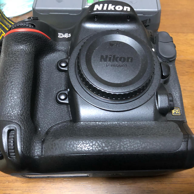 2022新春福袋】 Nikon Nikon D4S 元箱付 デジタル一眼