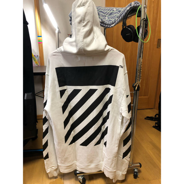 OFF-WHITE(オフホワイト)の値下げ可能！  off-white プリント パーカー L メンズのトップス(パーカー)の商品写真