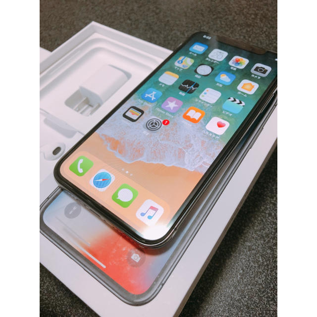 Apple(アップル)の★ak様専用★【新品】iPhone X 256GB SIMフリー スマホ/家電/カメラのスマートフォン/携帯電話(スマートフォン本体)の商品写真