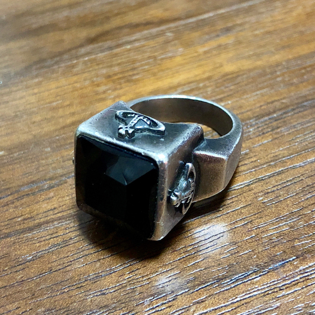 Vivienne  廃盤 SQUARE BOX RING 13号