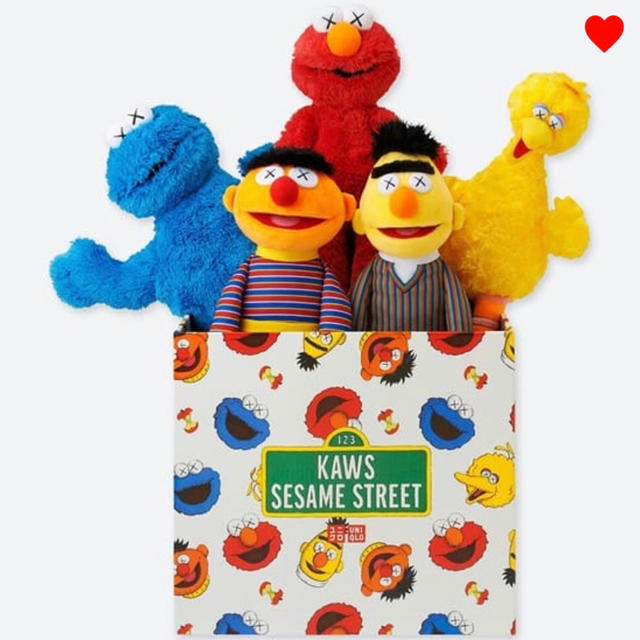 SESAME STREET(セサミストリート)の UNIQLO×KAWS コンプリートボックス エンタメ/ホビーのおもちゃ/ぬいぐるみ(ぬいぐるみ)の商品写真