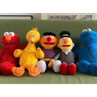 SESAME STREET - ユニクロ カウズ セサミストリート トイコンプリート