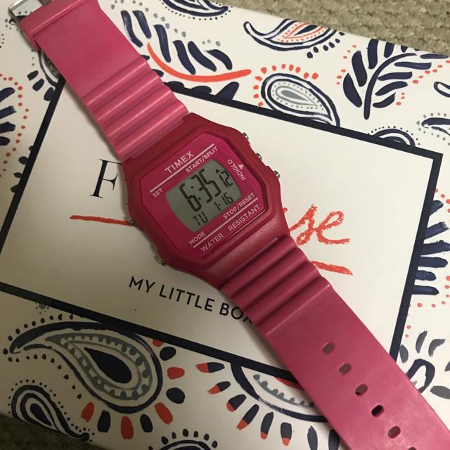 TIMEX(タイメックス)のTIMEX 腕時計 クラシック デジタル ピンク ブランド レディース メンズ レディースのファッション小物(腕時計)の商品写真