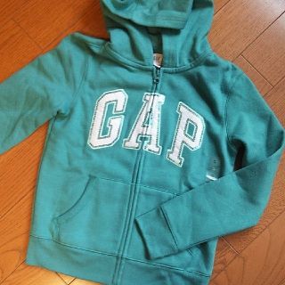 ギャップキッズ(GAP Kids)の【TMT様専用】GAP　スパンコールロゴ　ジップパーカー　150(ジャケット/上着)