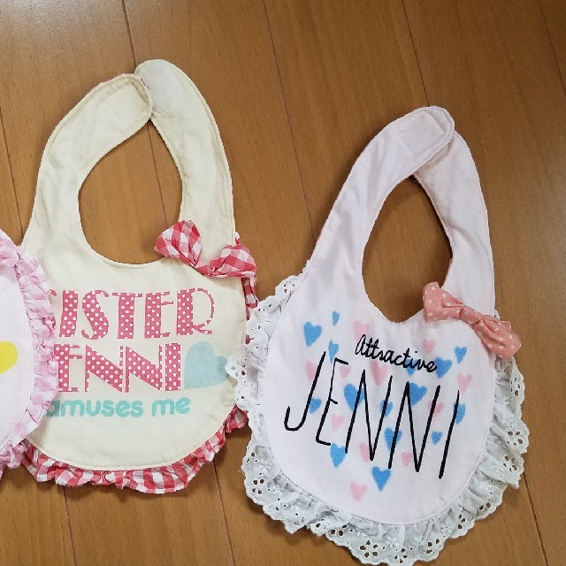 JENNI(ジェニィ)のジェニィ スタイ  キッズ/ベビー/マタニティのこども用ファッション小物(ベビースタイ/よだれかけ)の商品写真