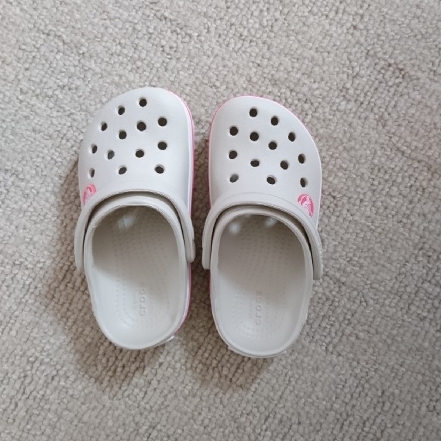 crocs(クロックス)のクロックス  C 9 キッズ/ベビー/マタニティのキッズ靴/シューズ(15cm~)(サンダル)の商品写真