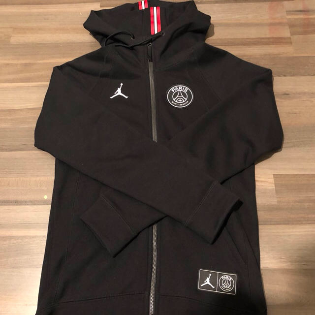 NIKE(ナイキ)のPSG x Jordan パリ・サンジェルマン ジョーダン フーディパーカー メンズのトップス(パーカー)の商品写真