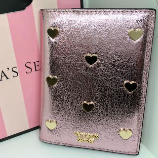 ヴィクトリアズシークレット(Victoria's Secret)のヴィクトリアシークレット パスポートケース 新品未使用(パスケース/IDカードホルダー)