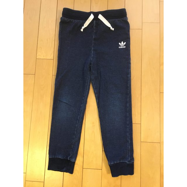 adidas(アディダス)のadidas originalsのセットアップ キッズ/ベビー/マタニティのキッズ服男の子用(90cm~)(ジャケット/上着)の商品写真