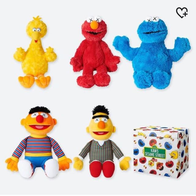 SESAME STREET(セサミストリート)のユニクロUNIQLOカウズKAWSセサミストリートトイコンプリートボックスBOX エンタメ/ホビーのおもちゃ/ぬいぐるみ(ぬいぐるみ)の商品写真