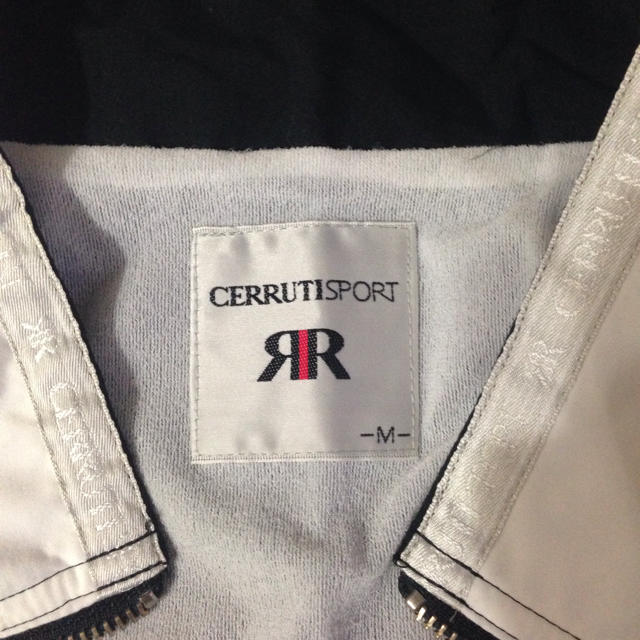 Cerruti(セルッティ)のCERRUTI  セルッティ  ジャンパー  M  ブラック スポーツ/アウトドアのゴルフ(ウエア)の商品写真