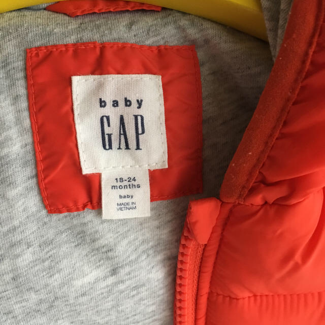 babyGAP(ベビーギャップ)のここ様専用 baby GAP  ダウンコート 90㎝ キッズ/ベビー/マタニティのキッズ服男の子用(90cm~)(ジャケット/上着)の商品写真