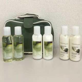 バスアンドボディーワークス(Bath & Body Works)の《新品》Bath and body works☆ヘアケア&ボディートラベルセット(その他)